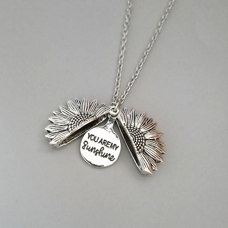 Sunflower Double Layer Engraved Necklace