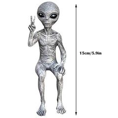 Alien Statue Garden Figurine Set for Indoor/Outdoor Decor